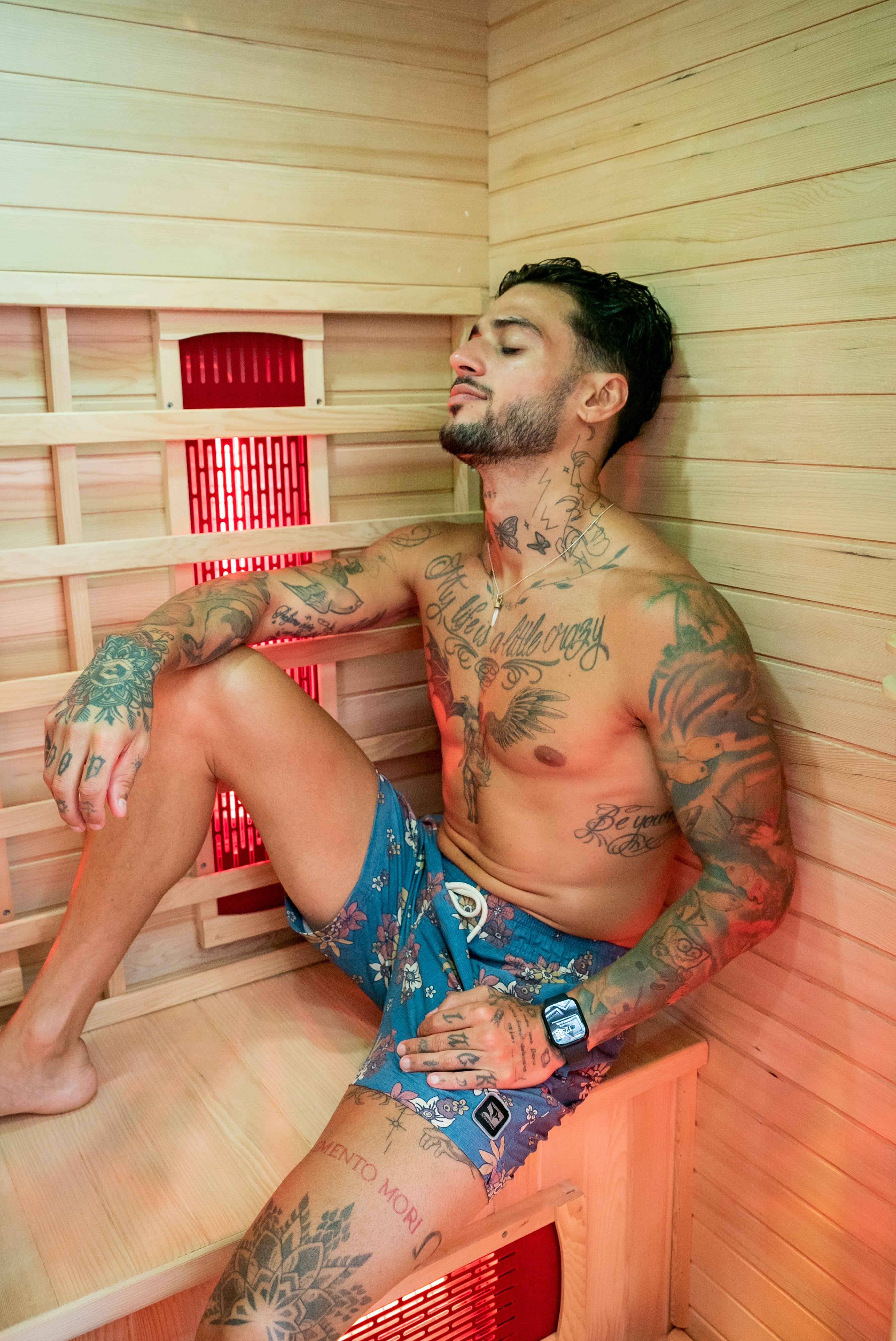 El secreto del sauna: cómo el calor entrena a tu cuerpo para vivir mejor por más tiempo