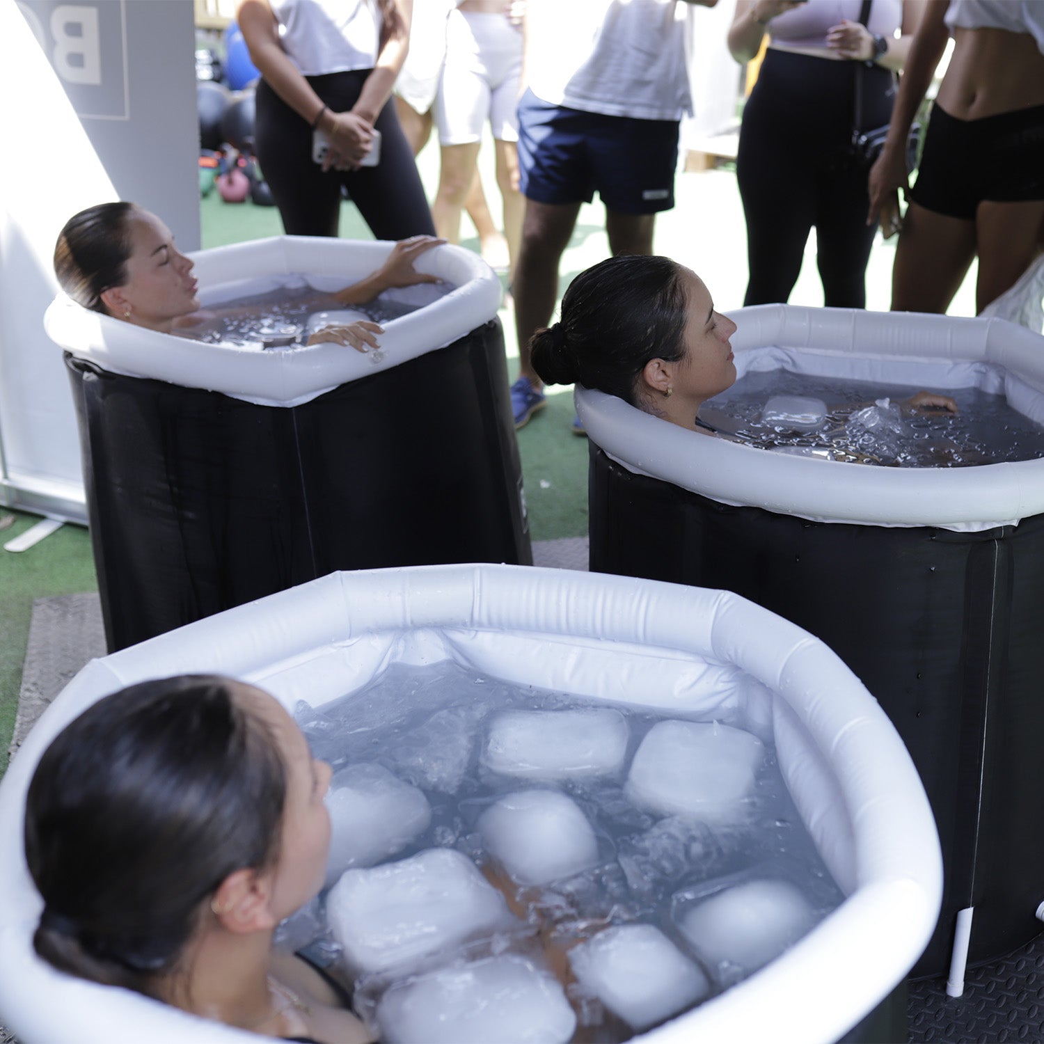 Ice baths y chillers para sumergirte en frío. Recupera tu cuerpo, libera tu mente y eleva tu energía.
